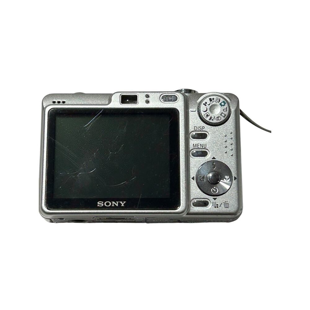 Sony Cyber-Shot DSC-W55 7.2 Mega Pixels 3x Zoom Digital Camera No Battery - Picture 9 of 11
